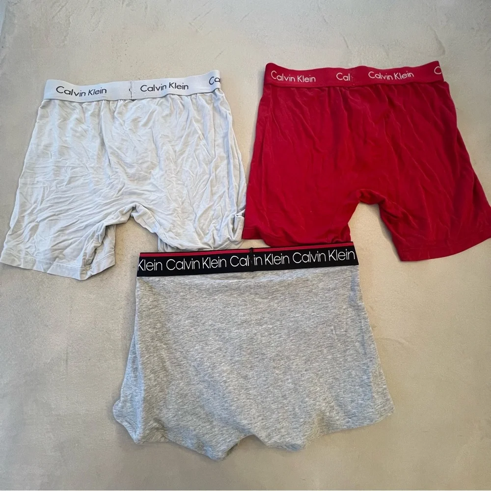 Calvin Klein Boxer Briefs Trio - Red, Gray - Small
